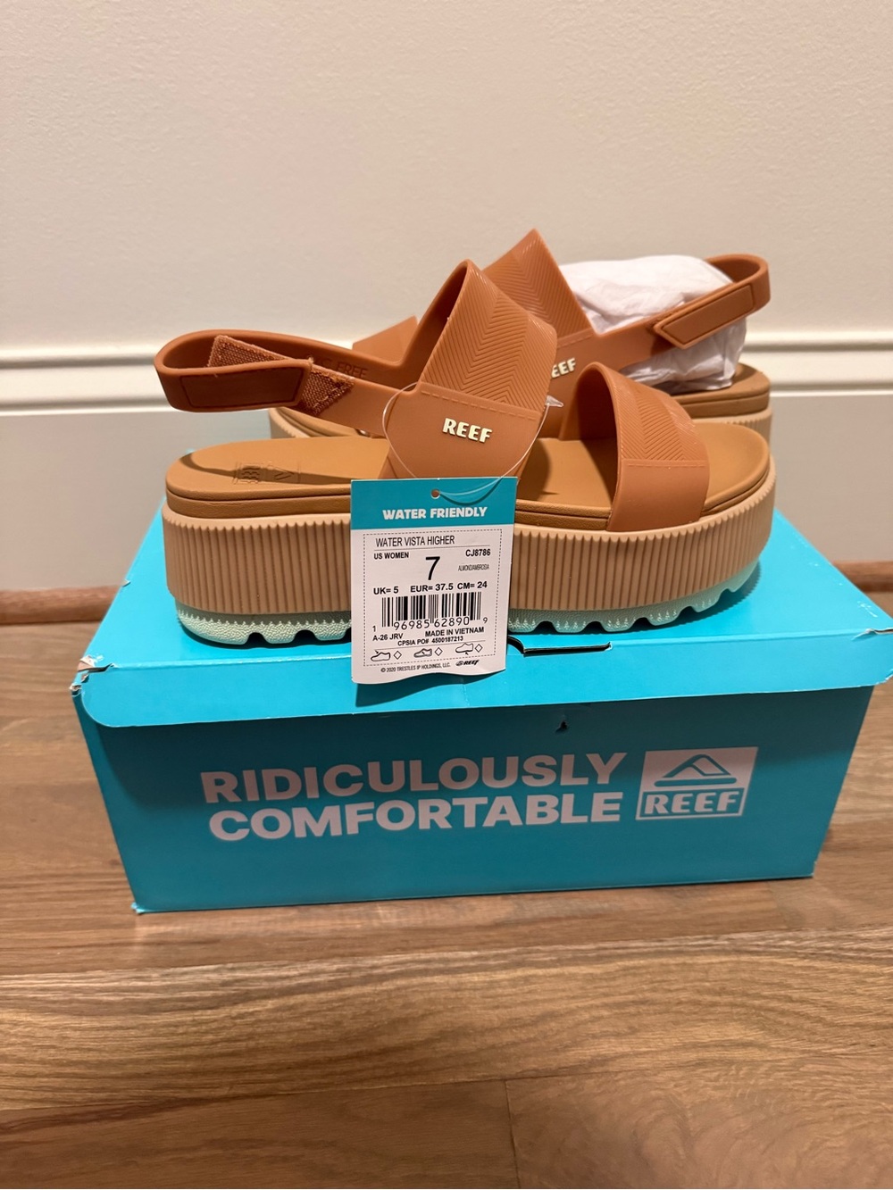 Reef Women's Caramel Platform Sandal with Mint Sole - Picture 2 of 3